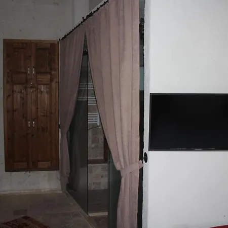 Kemerli House أفانوس